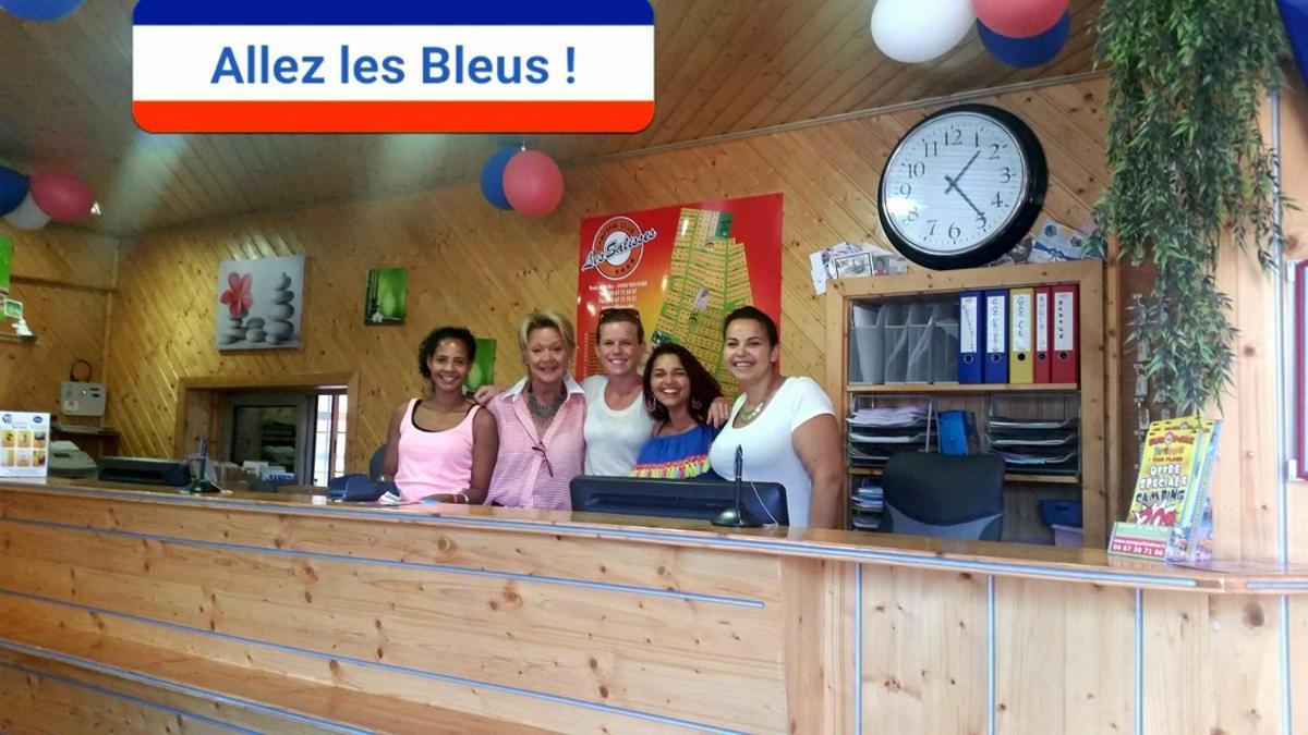 Camping Les Salisses - Maeva Виас Экстерьер фото